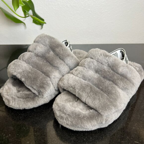 UGG Fluff Yeah Womens Size 7 Gray Casual Sheepskin Platform Slide Slippers - Picture 1 of 12